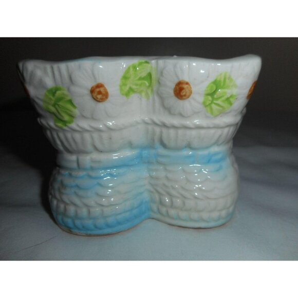 Vintage Nancy Pew Blue Baby Bootie Shoes Ceramic Planter Japan Nursery Decor #3 - Picture 3 of 7